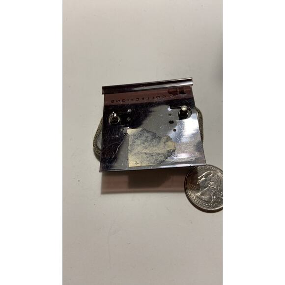 Vintage gray square earrings - Picture 2 of 2